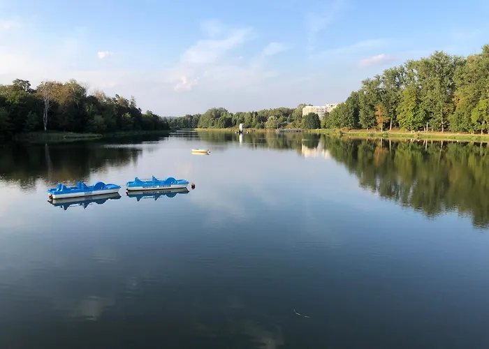 Komfortowe Apartamenty Kielce Klonowa ,Ogrodek, Garaz Podziemny, Samodzielne Wejscie Na Kod 24H