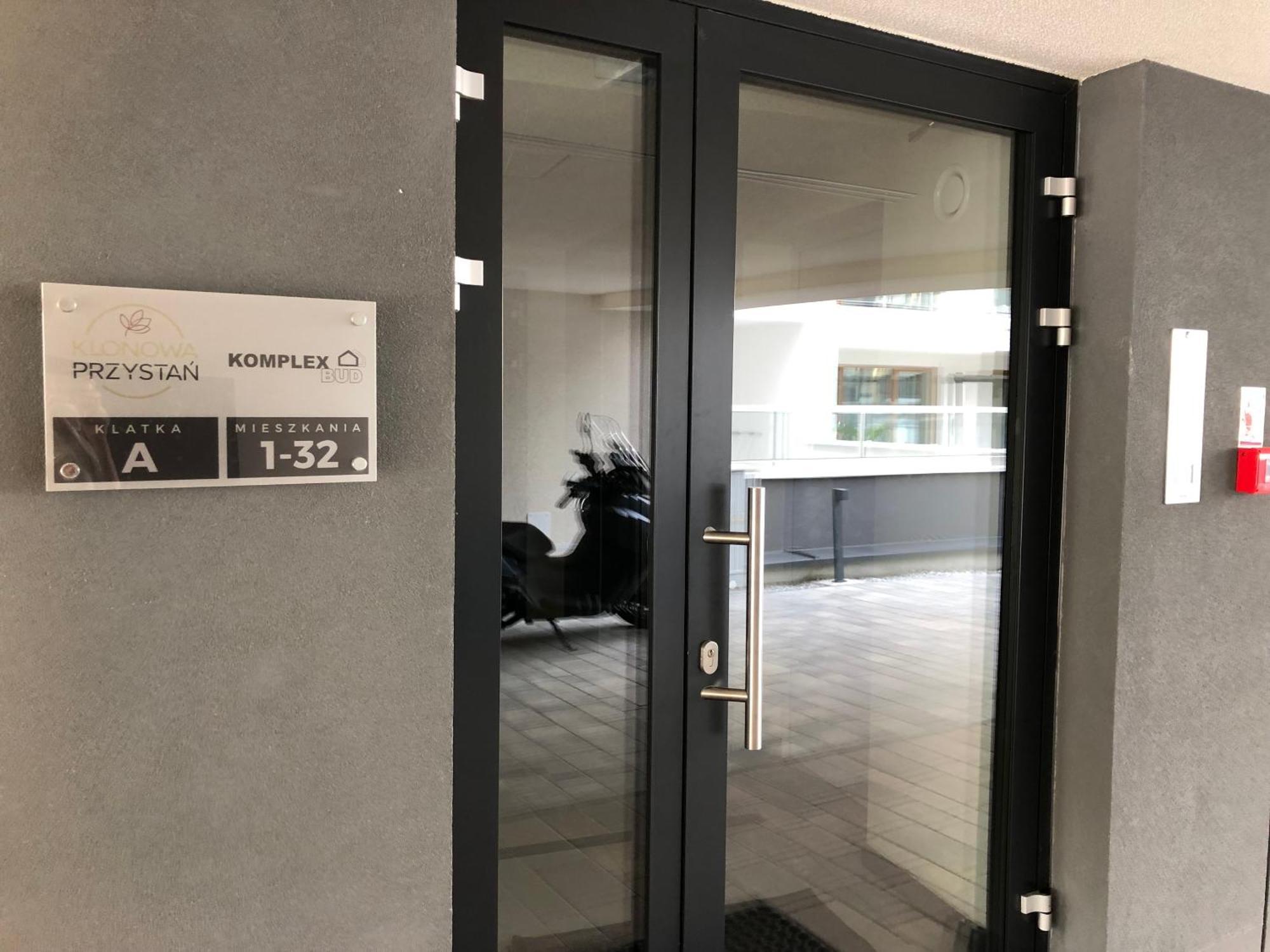 Komfortowe Klonowa ,ogrodek, Garaz Podziemny, Samodzielne Wejscie Na Kod 24h Apartment Kielce