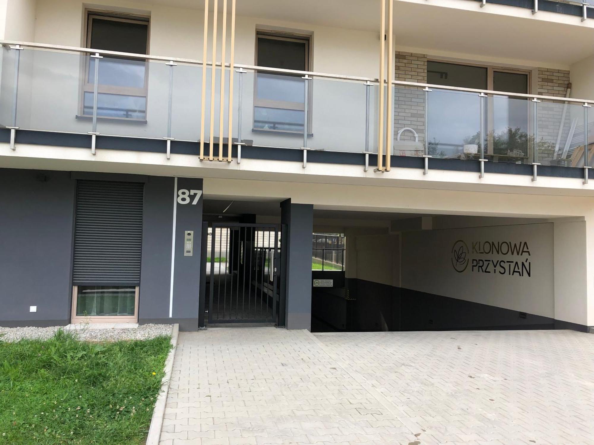 Komfortowe Klonowa ,ogrodek, Garaz Podziemny, Samodzielne Wejscie Na Kod 24h