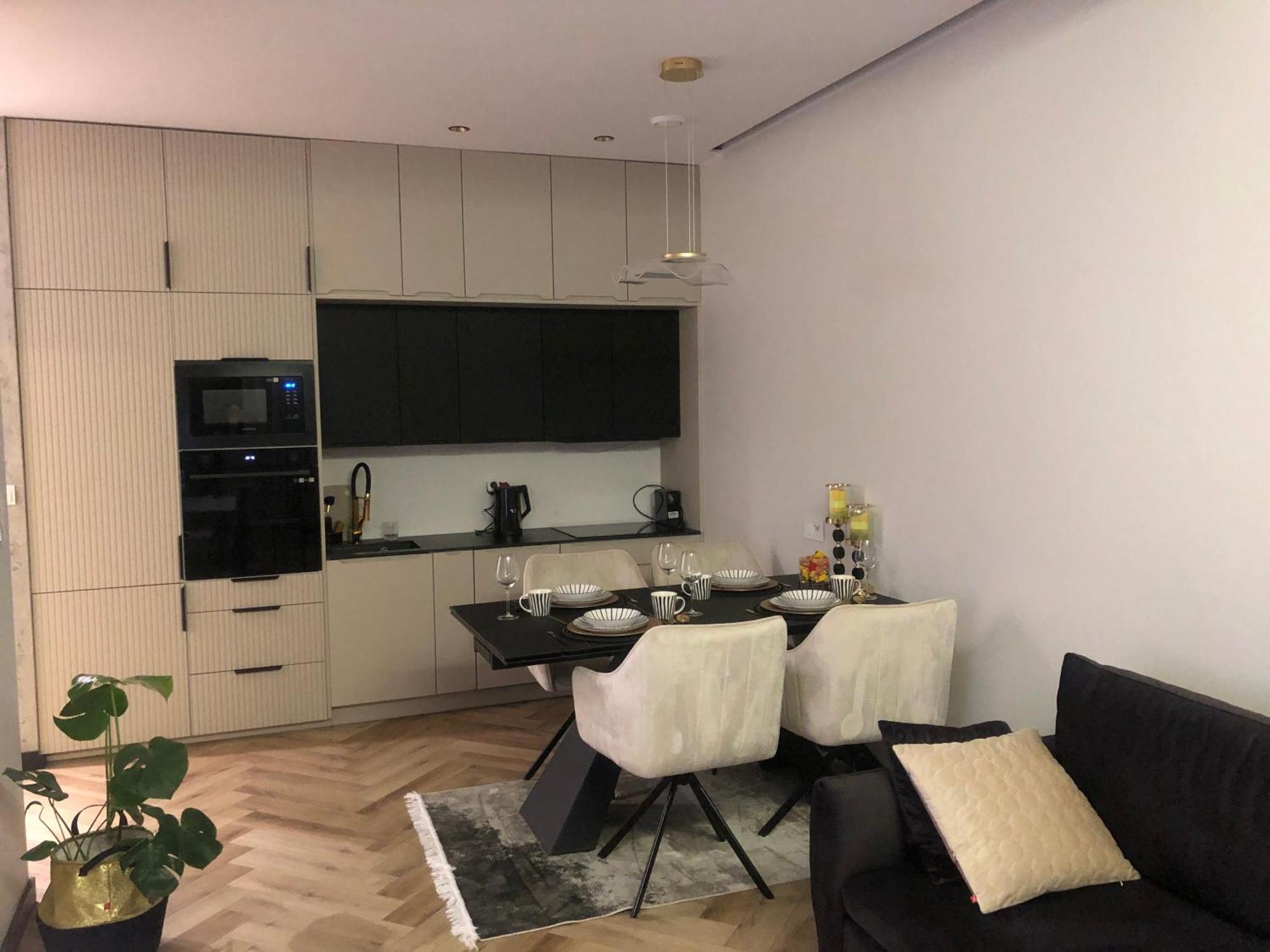 Komfortowe Klonowa ,ogrodek, Garaz Podziemny, Samodzielne Wejscie Na Kod 24h Apartment Kielce